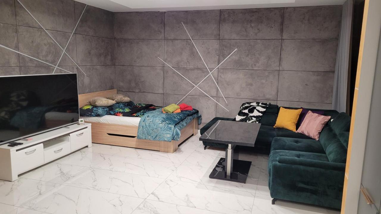 Apartament Dubaj Γκλίβιτσε Εξωτερικό φωτογραφία