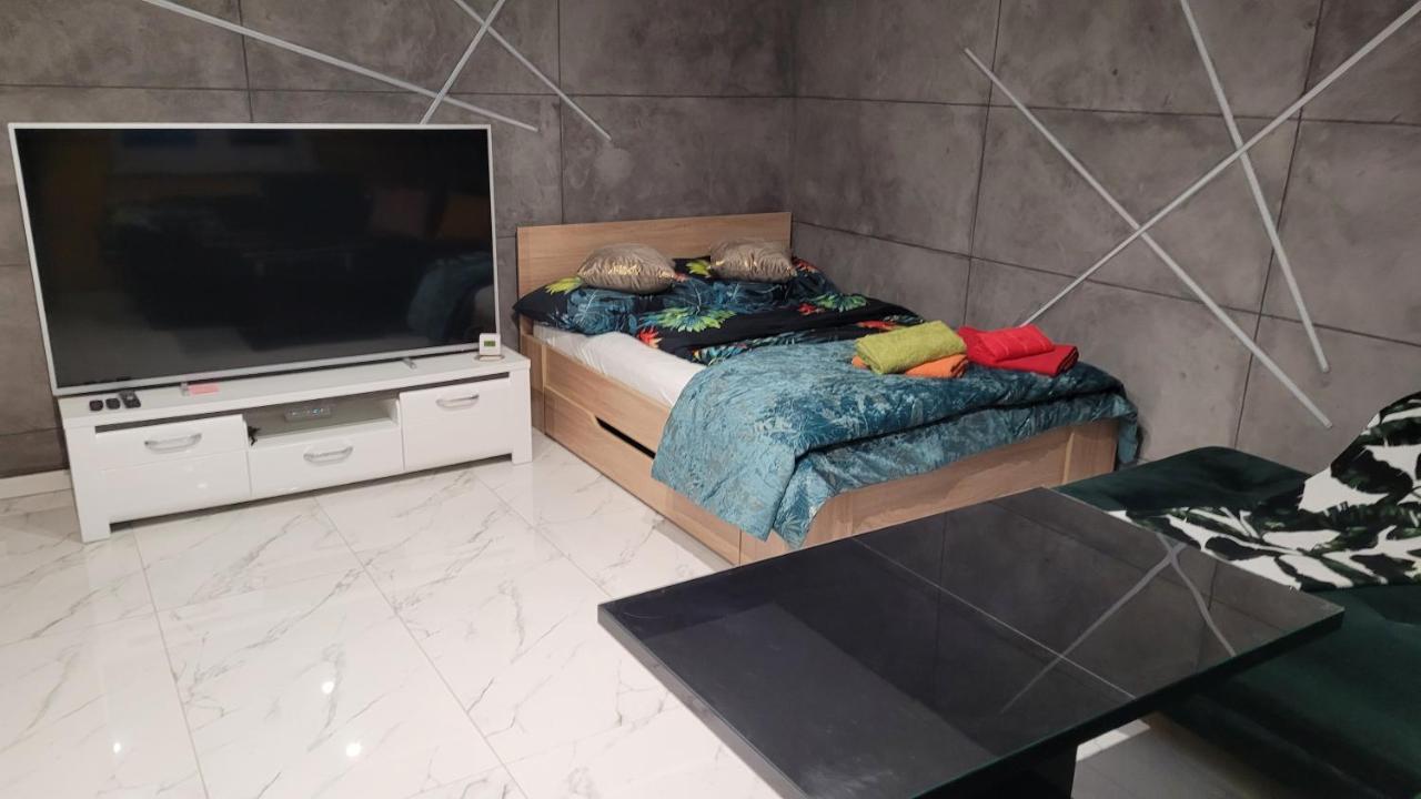 Apartament Dubaj Γκλίβιτσε Εξωτερικό φωτογραφία